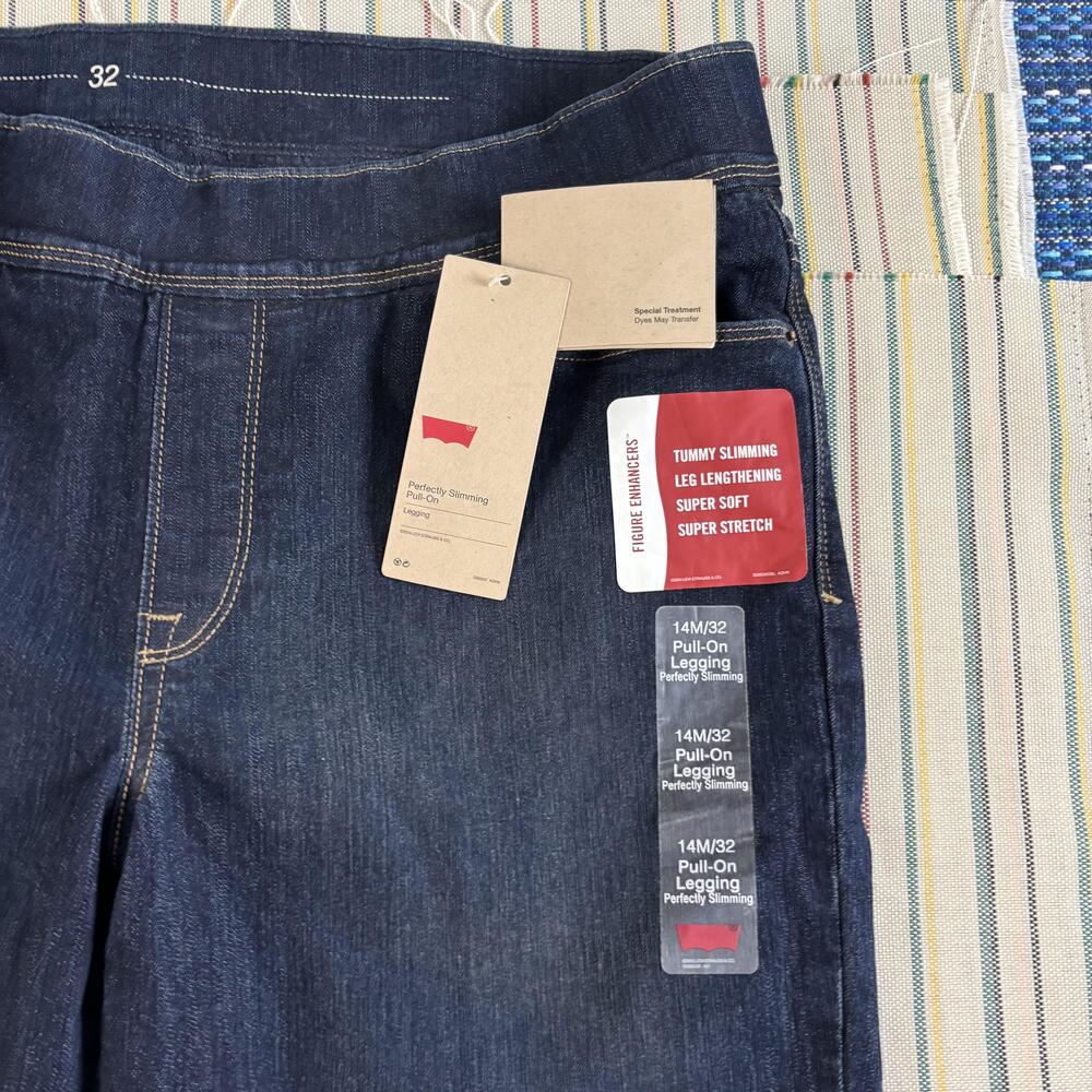 Levis Leggings Womens 14M/32 Blue Denim Perfectly Slimming Pull On Jegging New